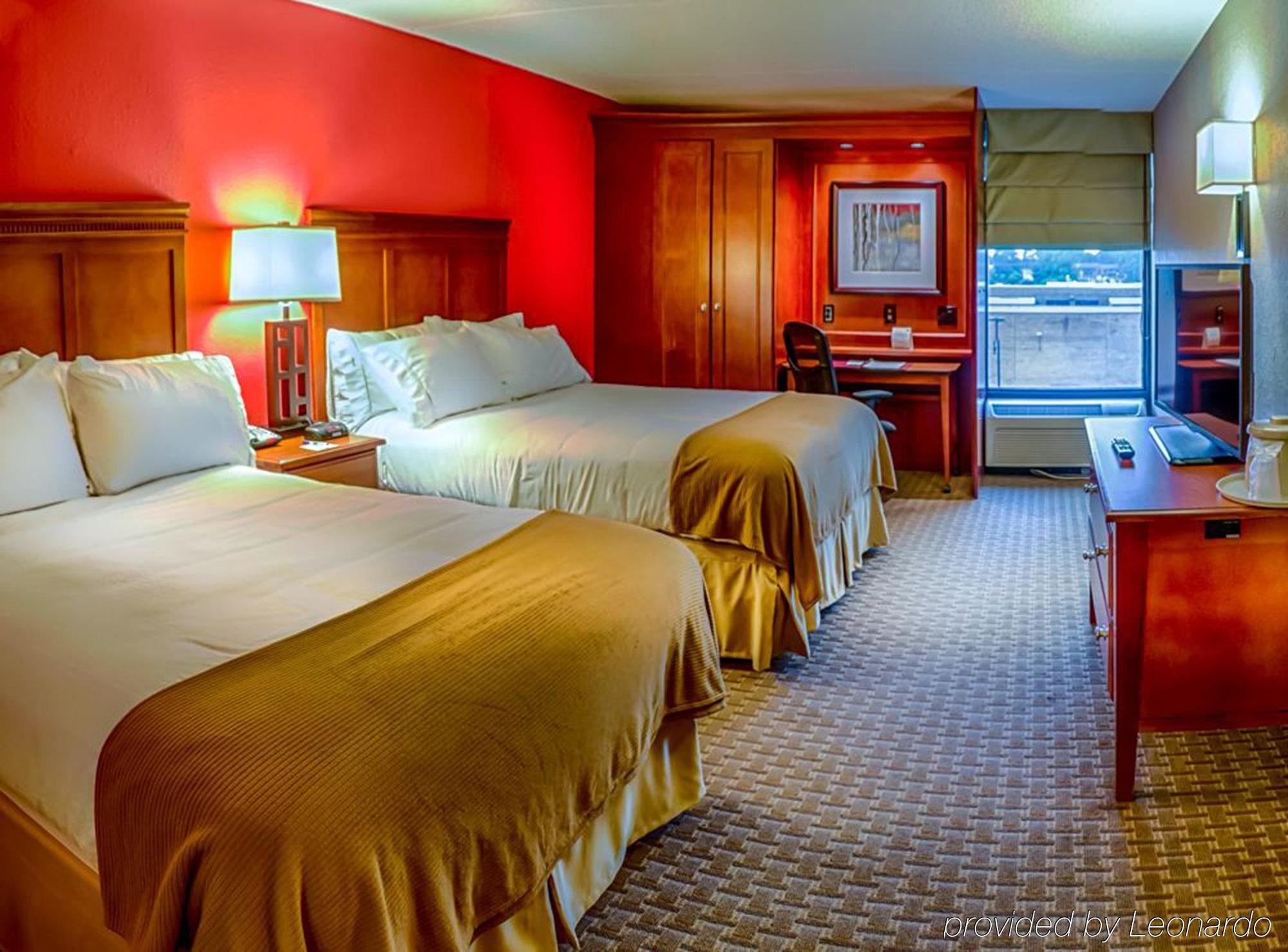Holiday Inn Express Crestwood By Ihg Exterior foto
